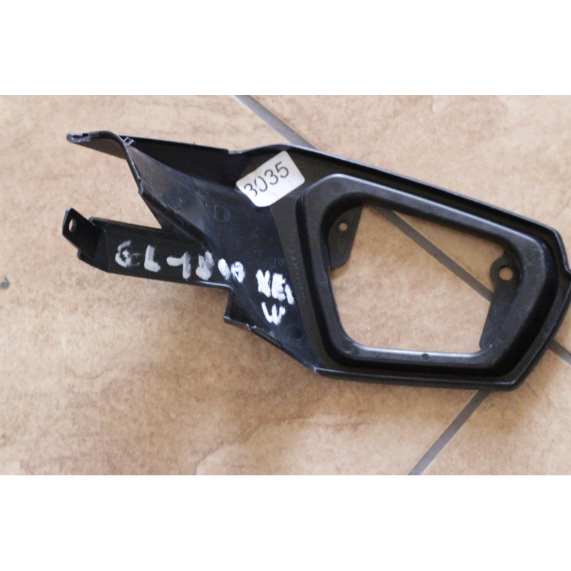 Panel lewego lusterka, wypełnienie