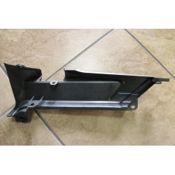 Osłona mocowań podestu Lewa (podestu)