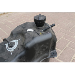 Zbiornik paliwa z pompką, bak