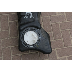 Zbiornik paliwa z pompką, bak