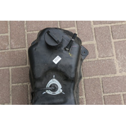 Zbiornik paliwa z pompką, bak