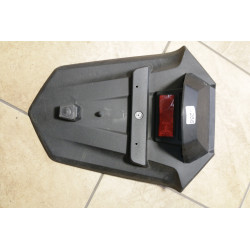 Błotnik tylny, nakładka mocowanie tablicy 18-24