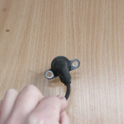 Czujnik ABS tył 2001-2005