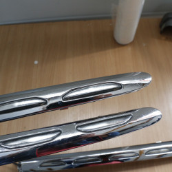 Listwy kufra centralnego komplet używane