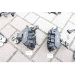 Zacisk zaciski hamulcowe przód zaxisk