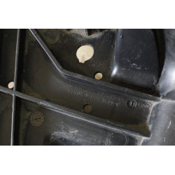 Dół podłokietnika, dół schowka głośnika