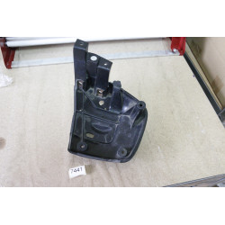 Dół podłokietnika, dół schowka głośnika