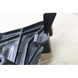 Dół podłokietnika, dół schowka głośnika