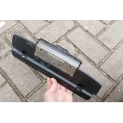 Oświetlenie tablicy rejestracyjnej lampka