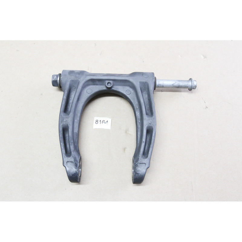 Wahacz mocowanie przód