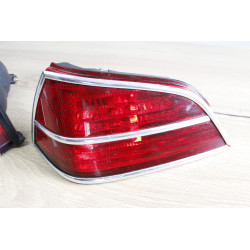 Lampa lampy kufra centralnego komplet używane